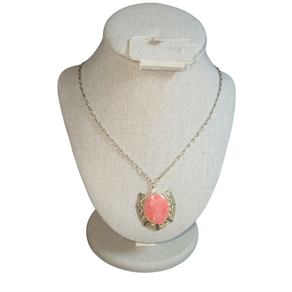 Handmade Pink Rhodonite(?) Horseshoe Pendant Silver Tone Chain‎ Necklace 24"
